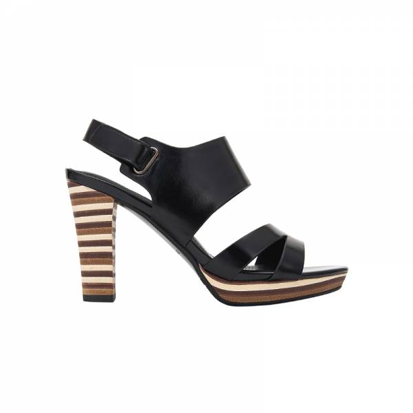 EHH2025 Effortless slip-on sandals