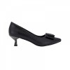 LR0090 Kitten heel court shoe