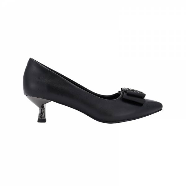 LR0090 Kitten heel court shoe