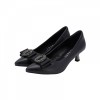 LR0090 Kitten heel court shoe