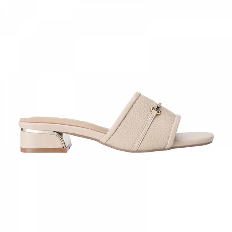 LY8048 Metal Accent Textured Slip on Sandals