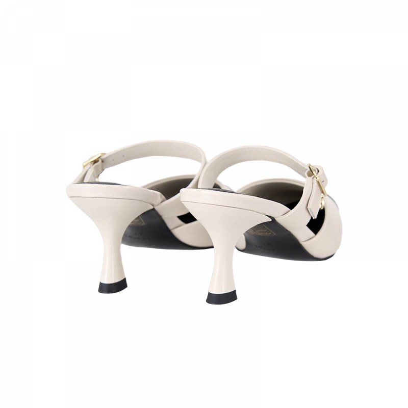 QH8842 - Pointed Toe Kitten Heel