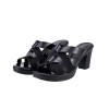 TN2219 Block Heel Slides